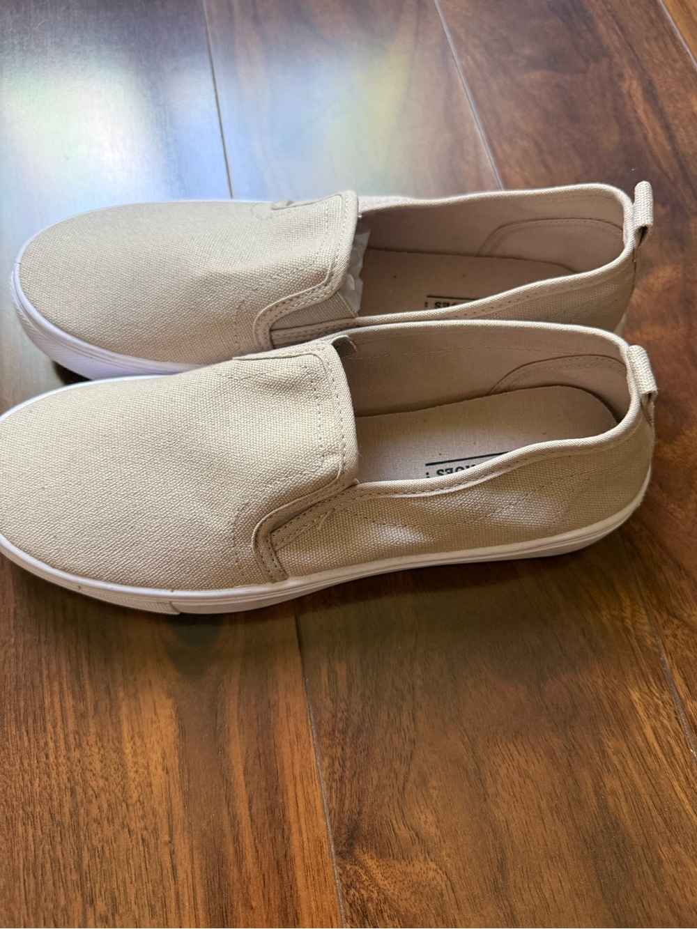 🆕 ASOS Tan Slip-On Women’s Shoes / Size 6 / New Without Box! - Picture 2 of 5